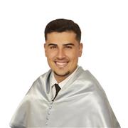 Graduado en Historia, actualmente cursando el Máster en Formación del Profesorado, con alto nivel de inglés y experiencia previa.